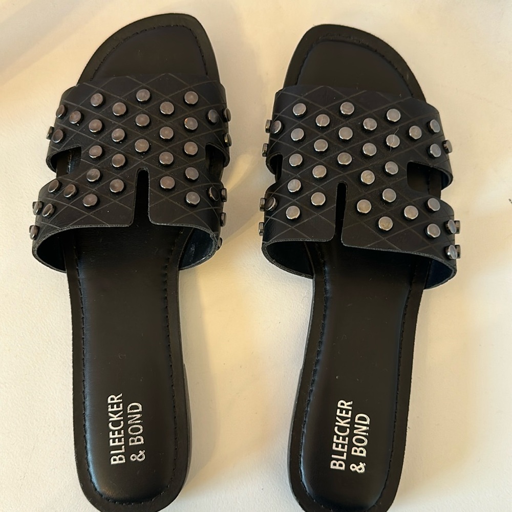 Black studded sandals size 8 new
